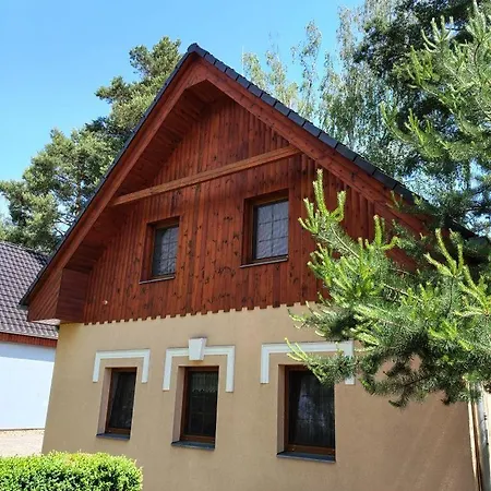 Holiday home Kolodeje - Oranzovy Dum Kolodeje nad Luznici