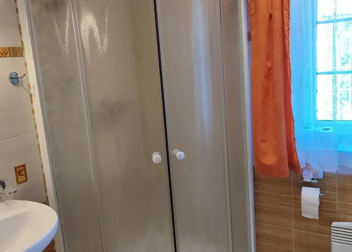 Koloděje - Oranžový Dům Kolodeje nad Luznici