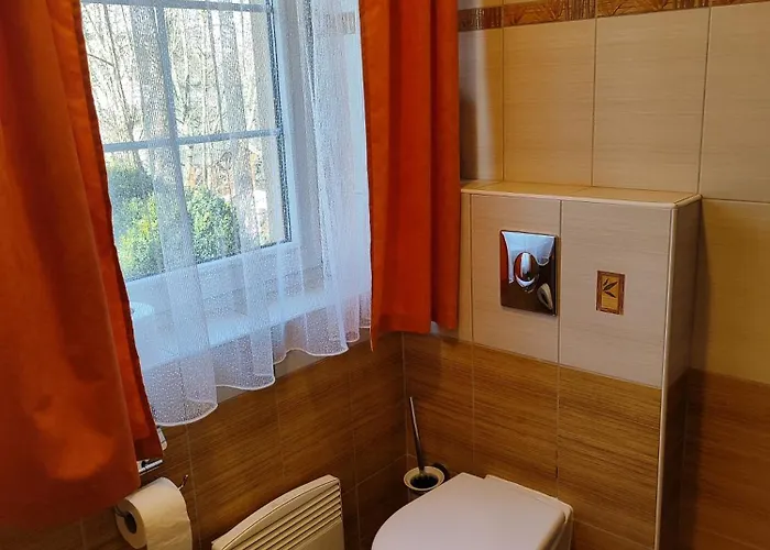 Koloděje - Oranžový Dům * Kolodeje nad Luznici